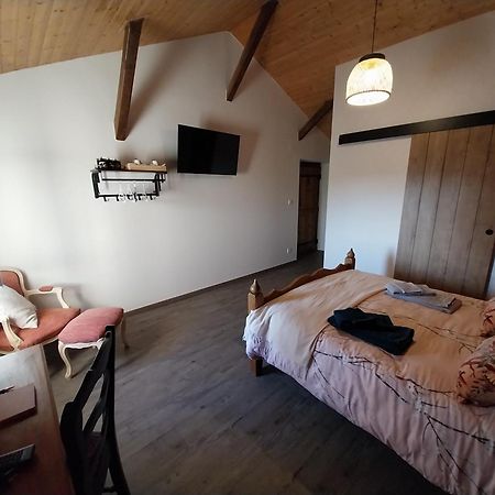 Bed and Breakfast Au Granit Bleu Faye-l'Abbesse Экстерьер фото